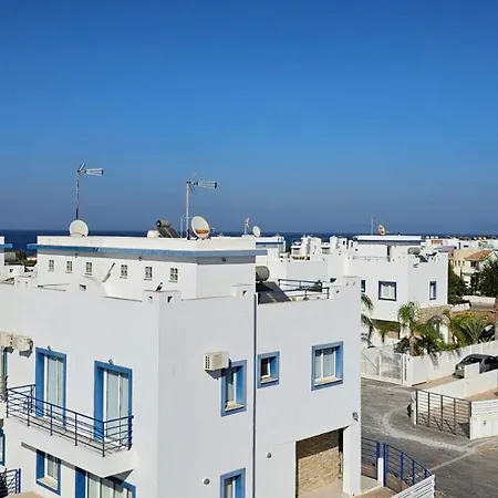 Amaryllis * Paralimni