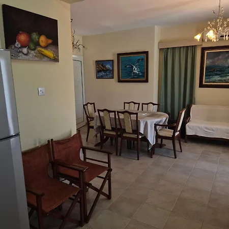 Tatil Evi Amaryllis Paralimni