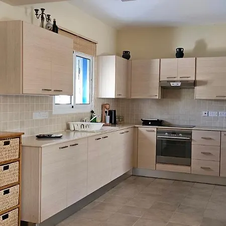 Amaryllis * Paralímni