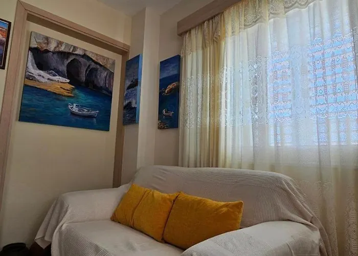 Amaryllis * Paralimni